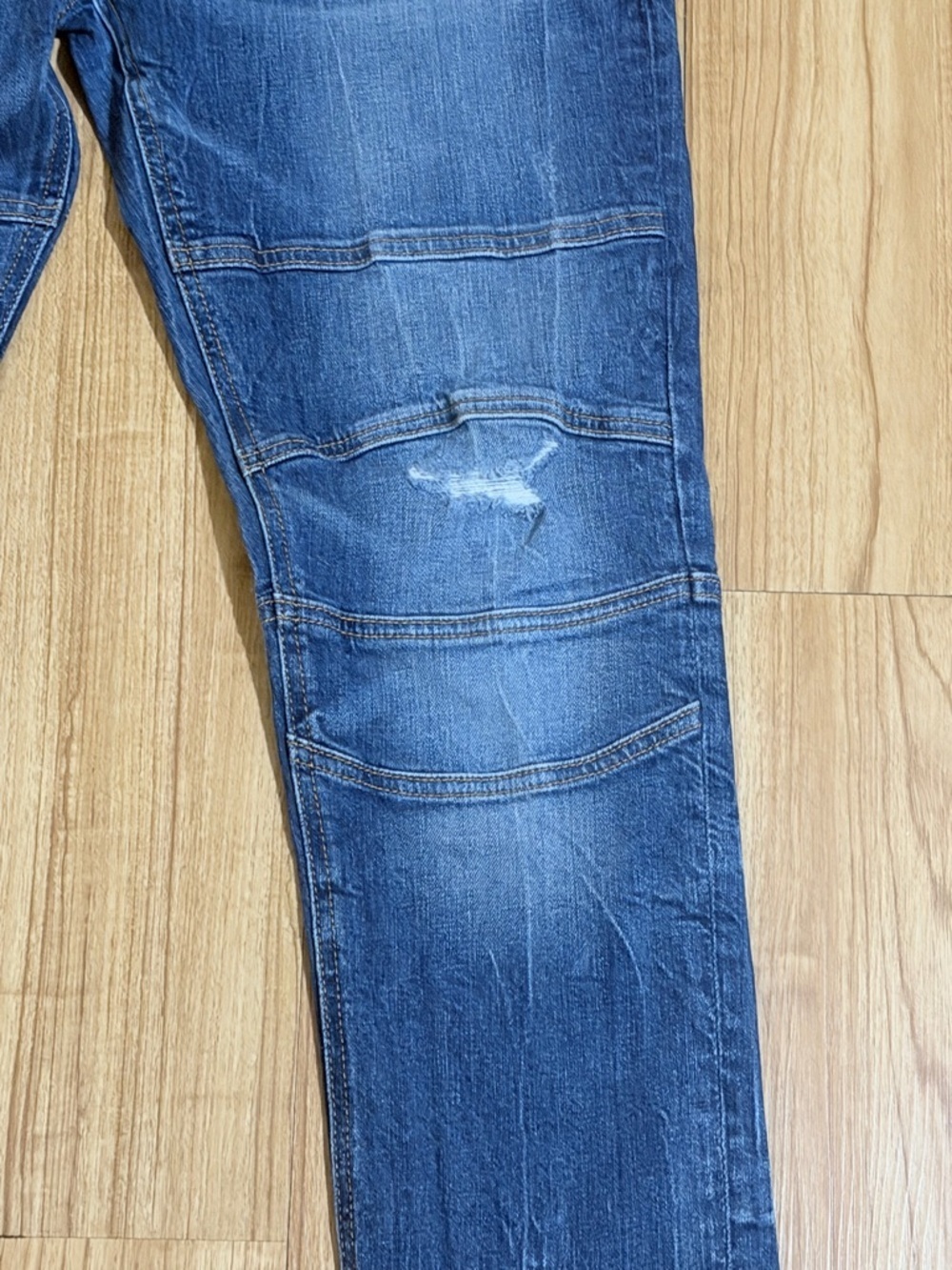 GUESS Men's Blue Skinny Jeans - Picture 4 of 7